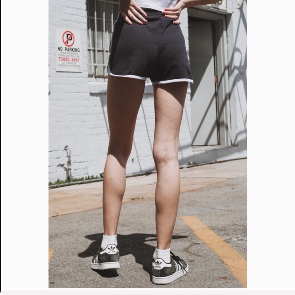 ⭐️SOLD⭐️ Brandy Melville Lisette shorts - black - Picture 6 of 8